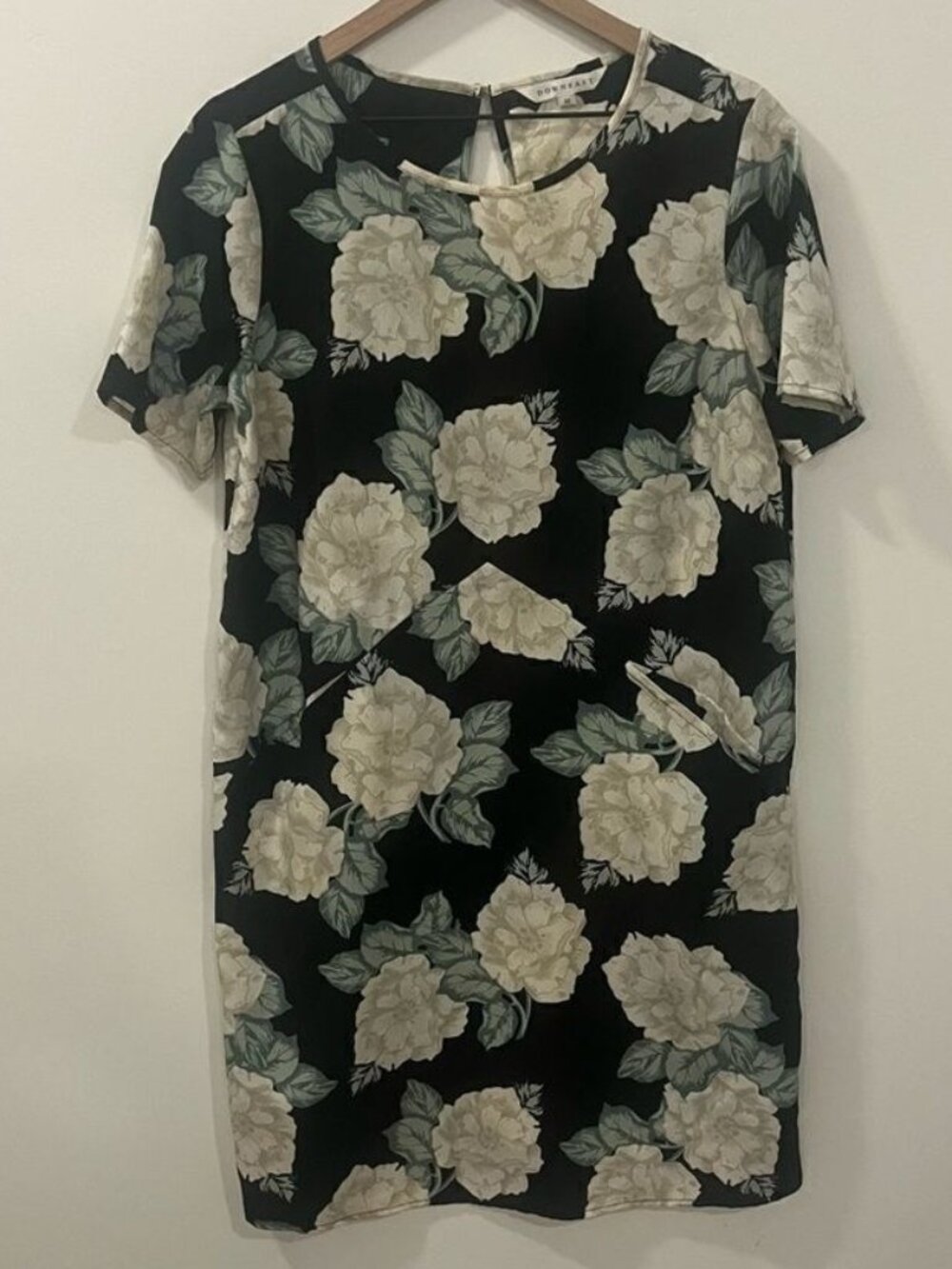 Floral Short Sleeve Shift Dress Medium
